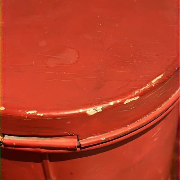 Vintage Painted Kreamer 2 Tin Canister with Hinged Latched Lid - Picture 15 of 15